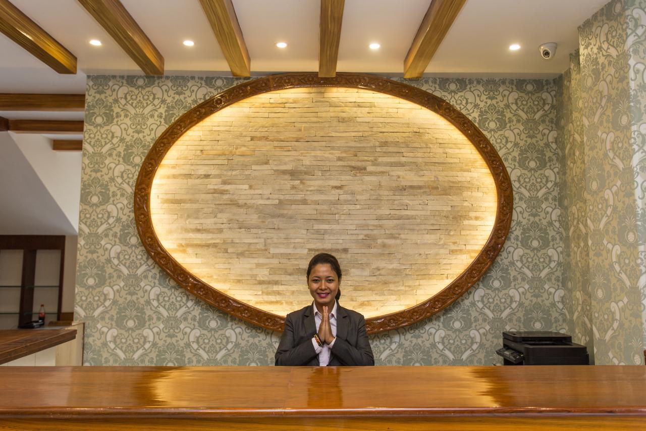 Hotel White Pearl Pokhara Eksteriør billede