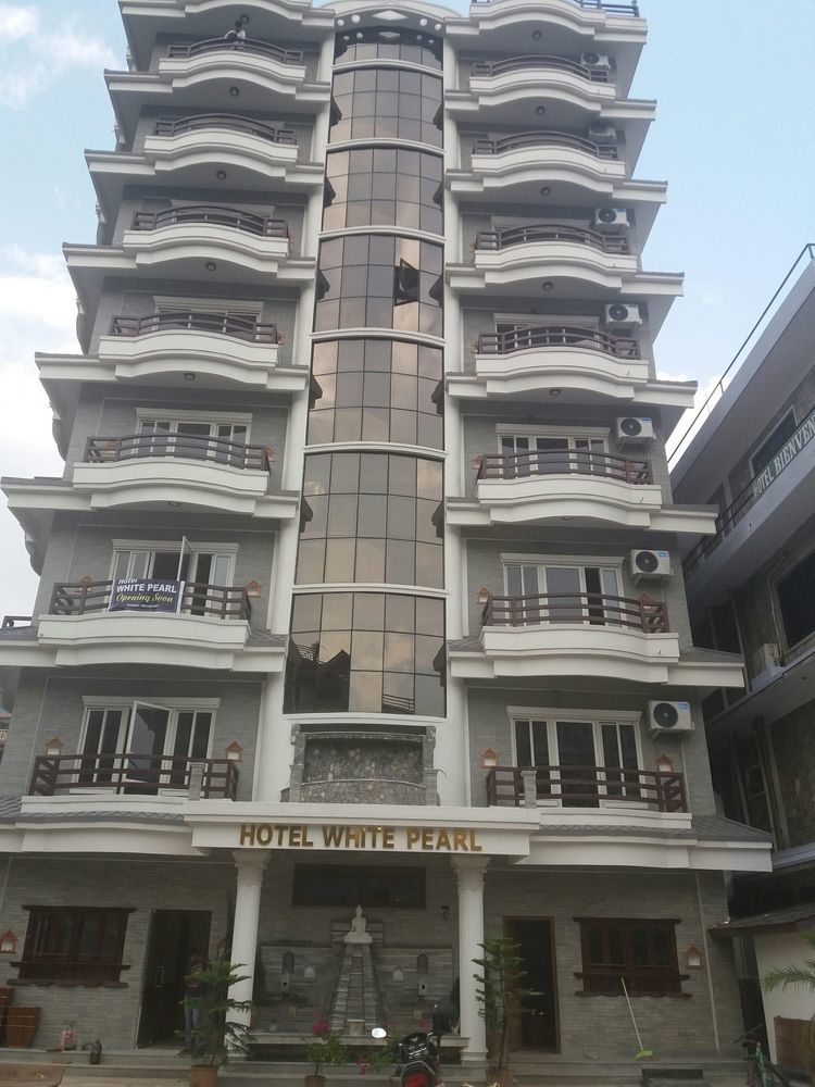 Hotel White Pearl Pokhara Eksteriør billede