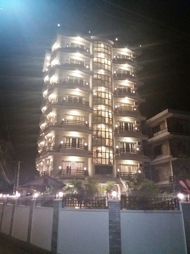 Hotel White Pearl Pokhara Eksteriør billede