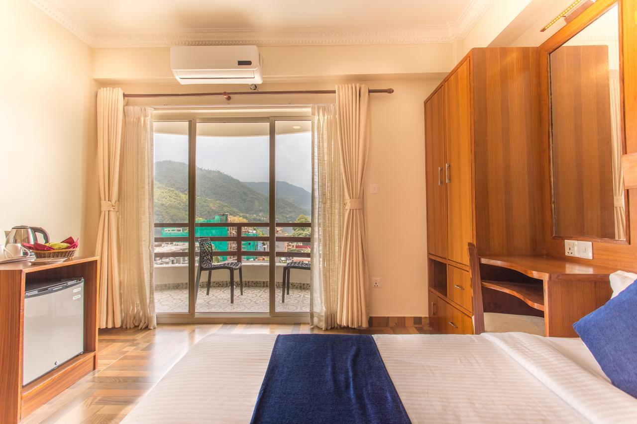 Hotel White Pearl Pokhara Eksteriør billede