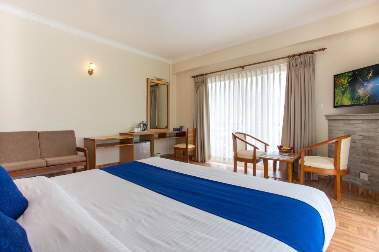 Hotel White Pearl Pokhara Eksteriør billede
