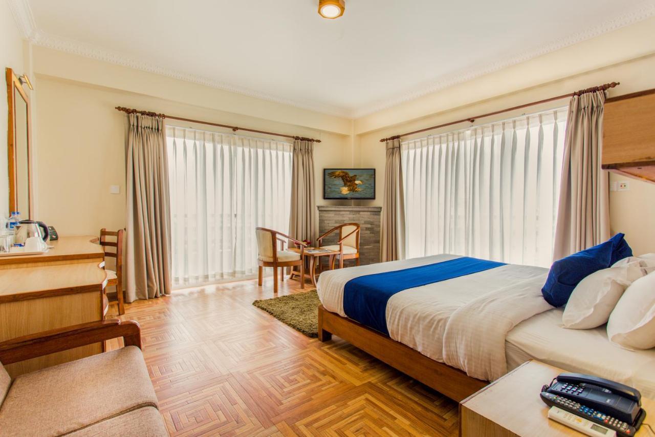 Hotel White Pearl Pokhara Eksteriør billede