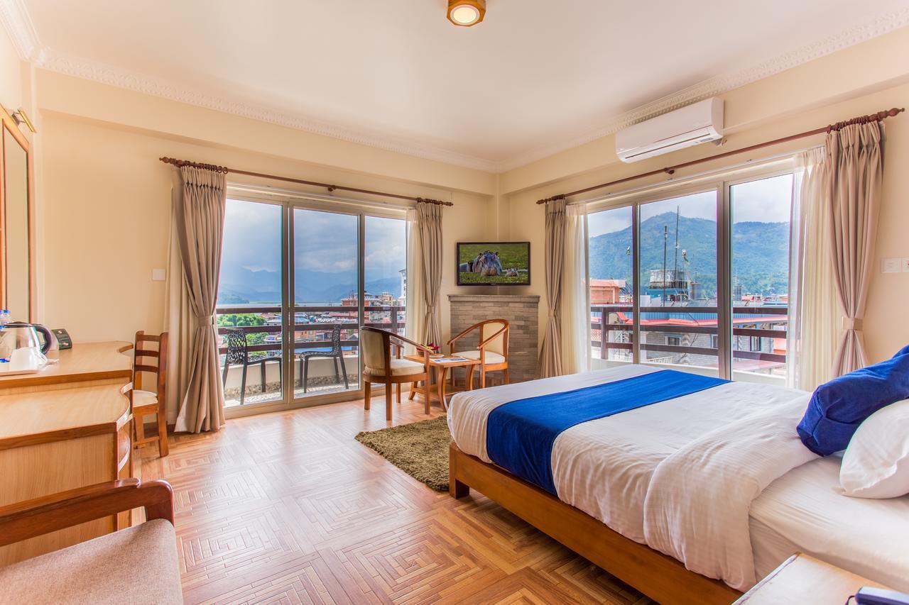 Hotel White Pearl Pokhara Eksteriør billede