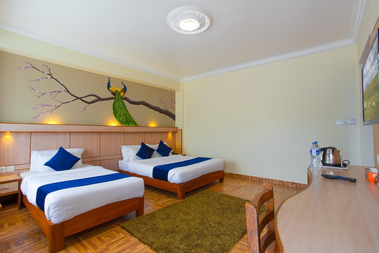 Hotel White Pearl Pokhara Eksteriør billede