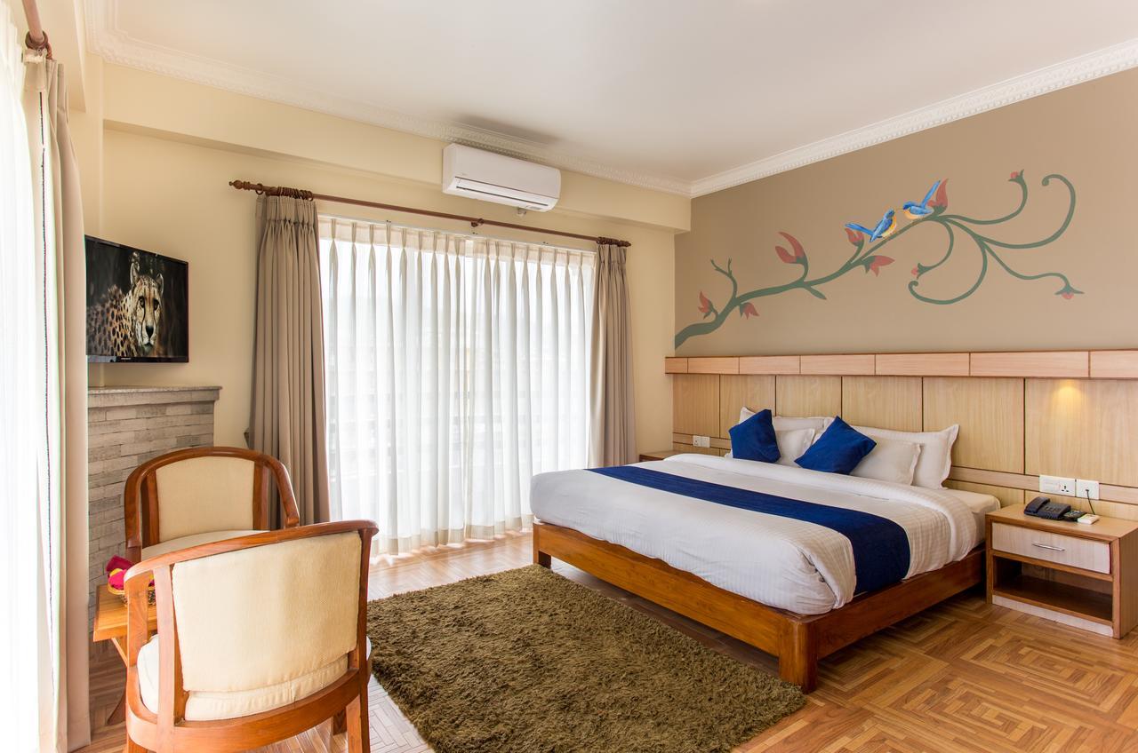 Hotel White Pearl Pokhara Eksteriør billede
