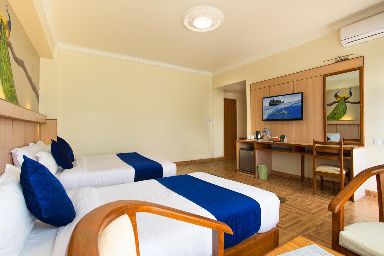Hotel White Pearl Pokhara Eksteriør billede