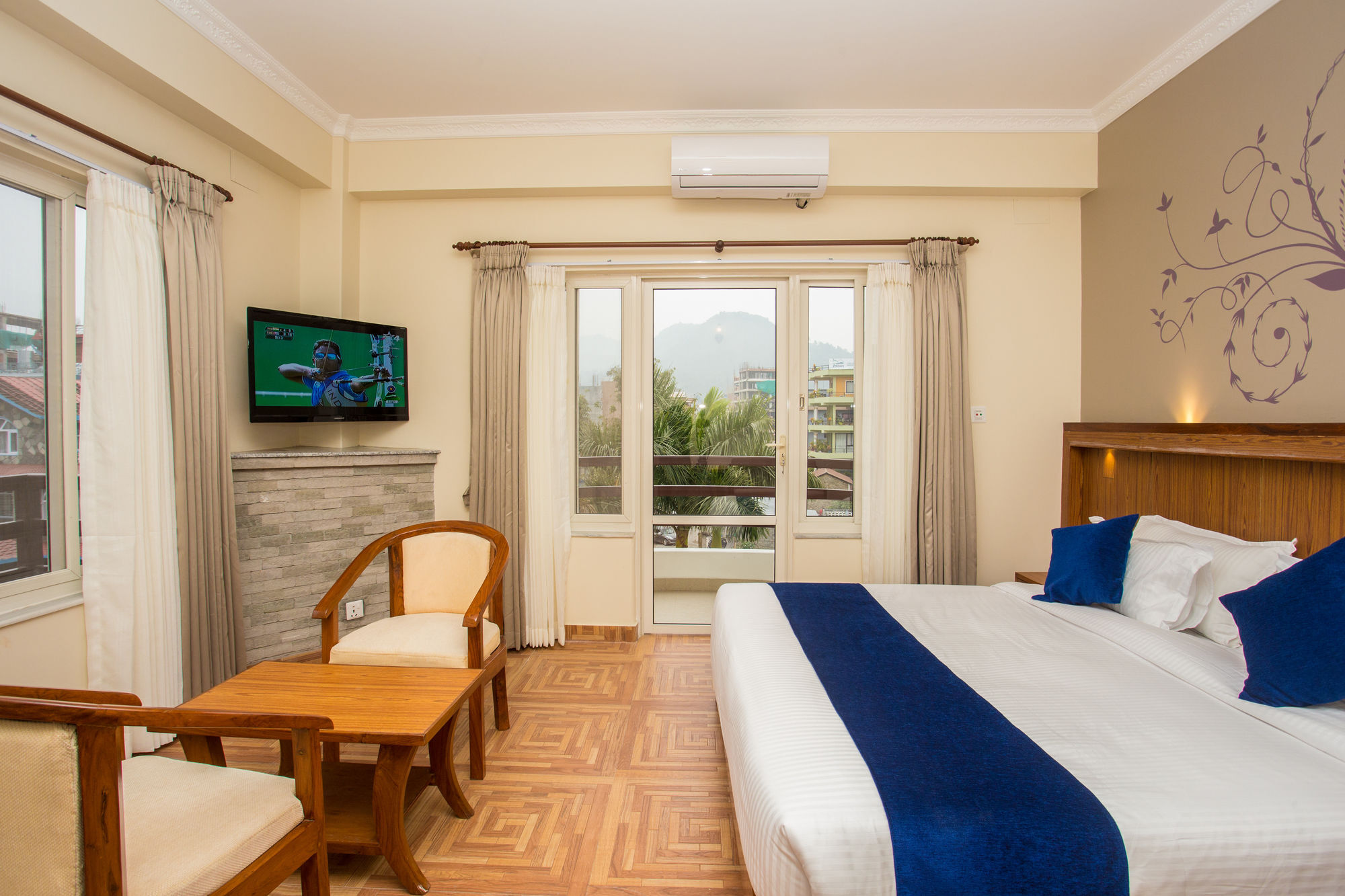 Hotel White Pearl Pokhara Eksteriør billede