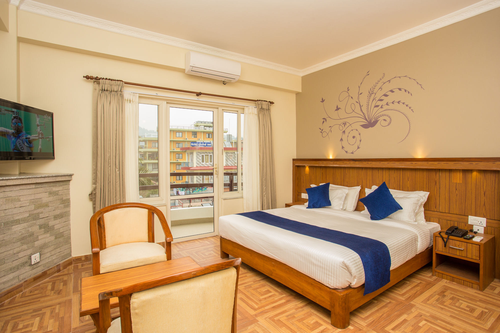 Hotel White Pearl Pokhara Eksteriør billede