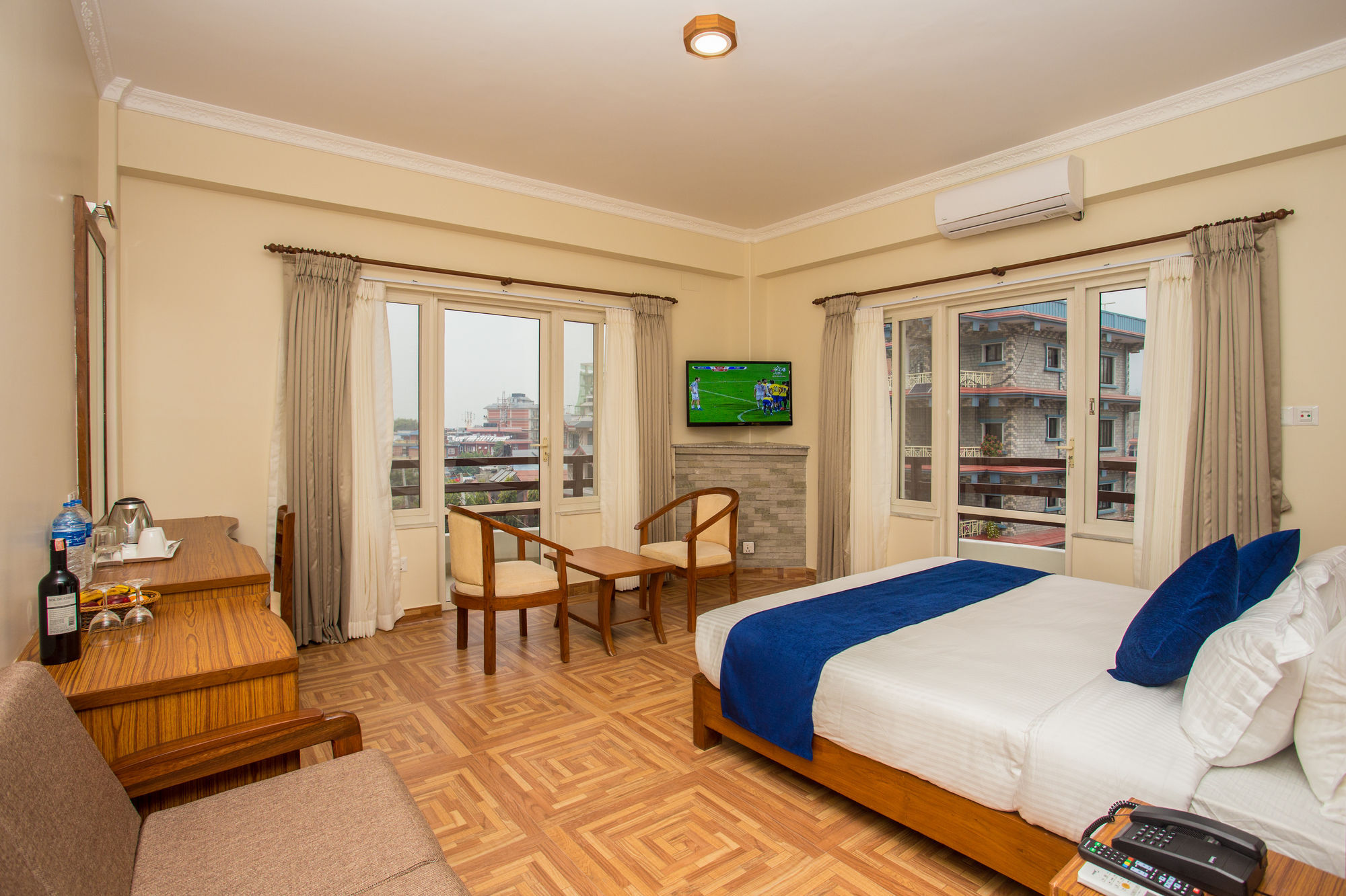 Hotel White Pearl Pokhara Eksteriør billede