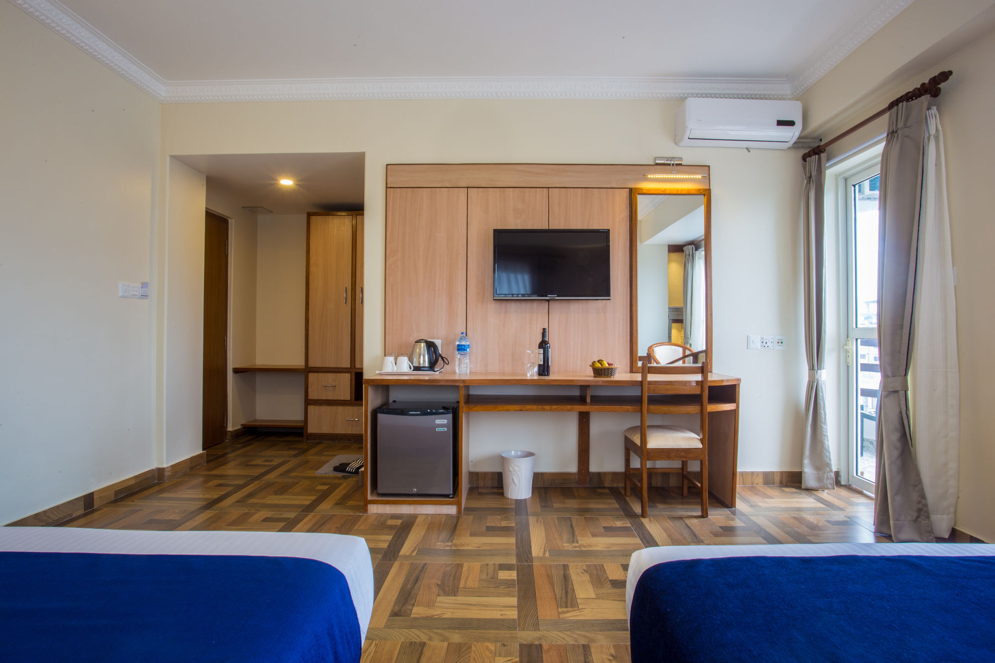 Hotel White Pearl Pokhara Eksteriør billede